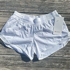 Lululemon‎ Hotty Hot Short Long 4" White size 4 NWT